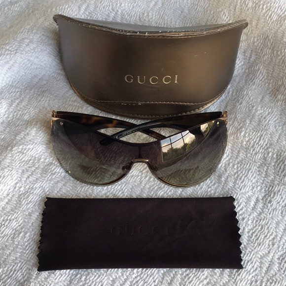 Gucci Accessories - Gucci GG 2764/S Sunglasses